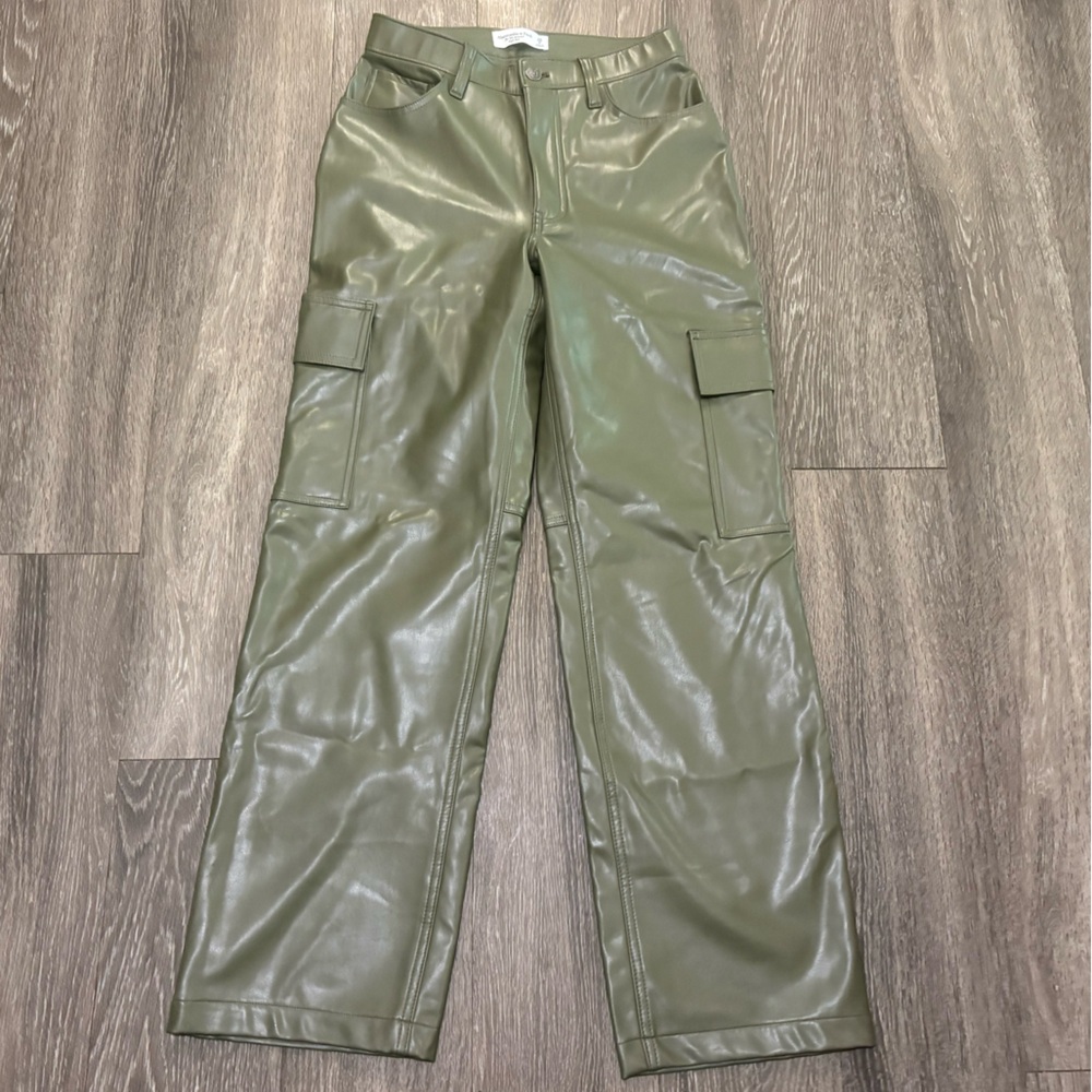 Abercrombie & Fitch Faux Leather Pants Size 26/2